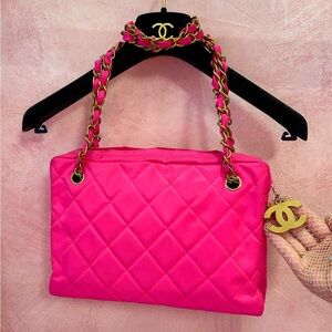 Chanel Neon Fuschia Pink Vintage Bag in Excellent Condition